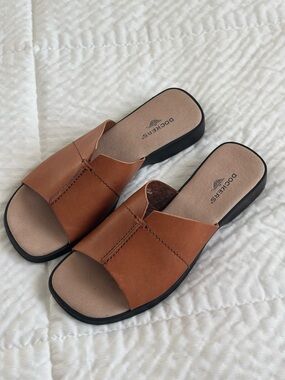 Dockers Womens Leather Slide Sandals Brown Size 6.5 Comfort Casual Summer